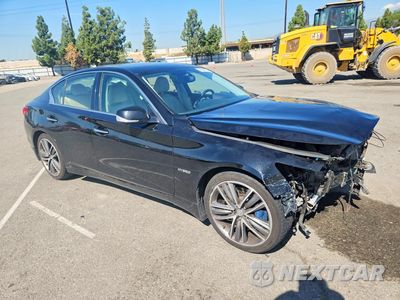 Czwarte zdjęcie samochodu z boku: 2016 INFINITI Q50 HYBRID VIN:JN1AV7AP5GM490029 - miniatura