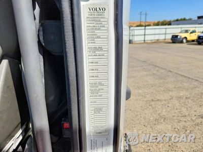Zdjęcie 12 z 14 samochodu: 2023 VOLVO VNL SEMI TRUCK VIN:4V4NC9EH8PN612562 - miniatura
