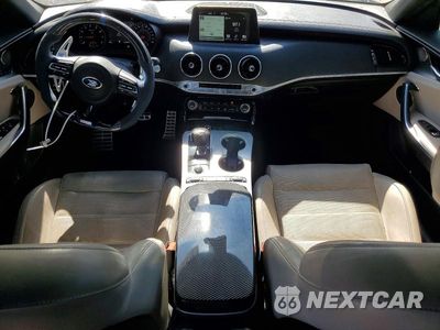 Zdjęcie 8 z 12 samochodu: 2018 KIA STINGER GT2 VIN:KNAE55LC3J6021723 - miniatura
