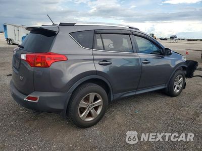 Trzecie zdjęcie samochodu z tyłu: 2015 TOYOTA RAV4 XLE VIN:JTMWFREV6FJ056867 - miniatura