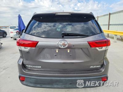 Zdjęcie 6 z 14 samochodu: 2018 TOYOTA HIGHLANDER XLE VIN:5TDJZRFH2JS528200 - miniatura