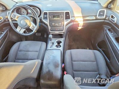 Zdjęcie 8 z 12 samochodu: 2013 JEEP GRAND CHEROKEE LAREDO VIN:1C4RJFAG2DC502676 - miniatura