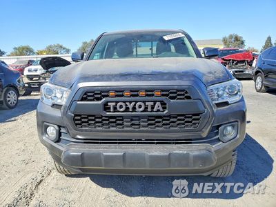 Piąte zdjęcie samochodu w środku: 2019 TOYOTA TACOMA SR5 V6 VIN:5TFRZ5CN5KX077460 - miniatura