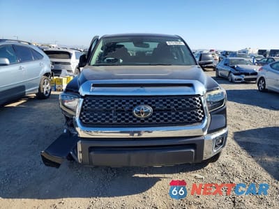 Piąte zdjęcie samochodu w środku: 2020 TOYOTA TUNDRA SR5 VIN:5TFDY5F13LX907067 - miniatura