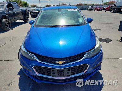 Piąte zdjęcie samochodu w środku: 2018 CHEVROLET CRUZE LT VIN:3G1BE6SMXJS633637 - miniatura