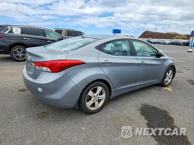 Trzecie zdjęcie samochodu z tyłu: 2013 HYUNDAI ELANTRA GLS VIN:KMHDH4AE3DU979468 - miniatura