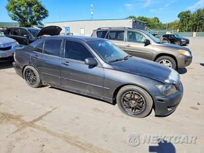 Czwarte zdjęcie samochodu z boku: 2003 LEXUS IS 300 BASE VIN:JTHBD192930074432 - miniatura