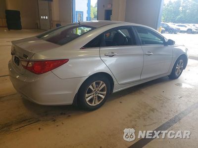 Trzecie zdjęcie samochodu z tyłu: 2013 HYUNDAI SONATA GLS VIN:5NPEB4AC5DH648863 - miniatura