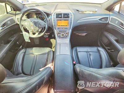 Zdjęcie 8 z 13 samochodu: 2019 LINCOLN MKZ VIN:3LN6L5A93KR611733 - miniatura