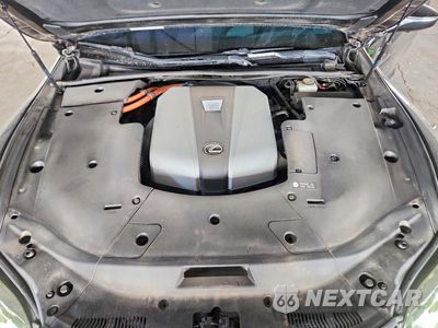 Zdjęcie 11 z 12 samochodu: 2018 LEXUS LS 500H VIN:JTHBYLFF0J5001019 - miniatura