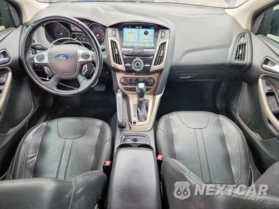 Zdjęcie 8 z 12 samochodu: 2012 FORD FOCUS SEL VIN:1FAHP3M2XCL400295 - miniatura