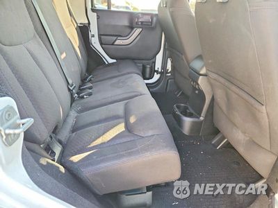 Zdjęcie 10 z 13 samochodu: 2014 JEEP WRANGLER UNLIMITED SPORT VIN:1C4BJWDGXEL116084 - miniatura