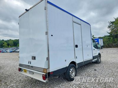 Trzecie zdjęcie samochodu z tyłu: 2020 FORD TRANSIT DELIVERY TRUCK VIN:1FDBW5Z89LKB40257 - miniatura