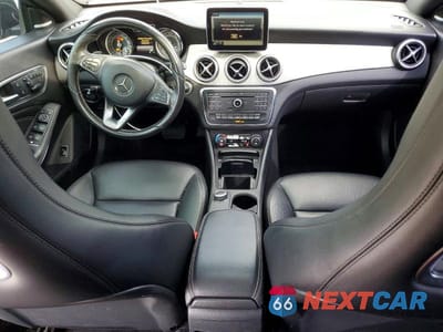 Zdjęcie 8 z 12 samochodu: 2015 MERCEDES-BENZ CLA 250 VIN:WDDSJ4EB3FN249563 - miniatura