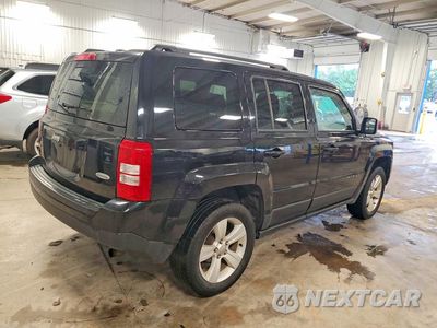Trzecie zdjęcie samochodu z tyłu: 2017 JEEP PATRIOT LATITUDE VIN:1C4NJRFB3HD133551 - miniatura