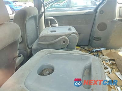 Zdjęcie 11 z 13 samochodu: 2010 TOYOTA SIENNA CE 7-PASSENGER VIN:5TDKK4CC4AS311302 - miniatura