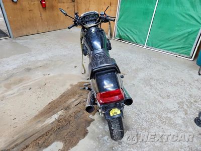 Czwarte zdjęcie samochodu z boku: 1982 HONDA VF750 S VIN:JH2RC0704CM010698 - miniatura
