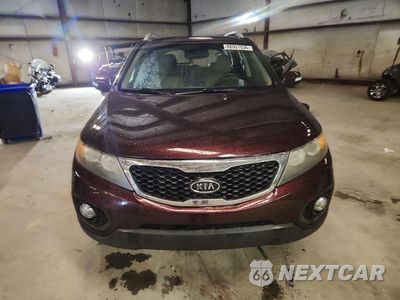 Piąte zdjęcie samochodu w środku: 2011 KIA SORENTO EX VIN:5XYKUDA24BG052152 - miniatura