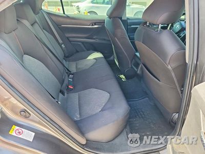 Zdjęcie 10 z 12 samochodu: 2019 TOYOTA CAMRY L VIN:4T1B11HK3KU203361 - miniatura