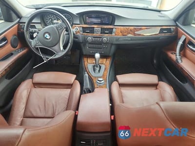 Zdjęcie 8 z 12 samochodu: 2008 BMW 328 XI VIN:WBAVC93588K036444 - miniatura
