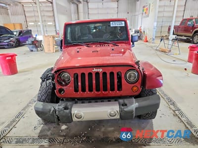 Piąte zdjęcie samochodu w środku: 2013 JEEP WRANGLER UNLIMITED SAHARA VIN:1C4BJWEG1DL597260 - miniatura