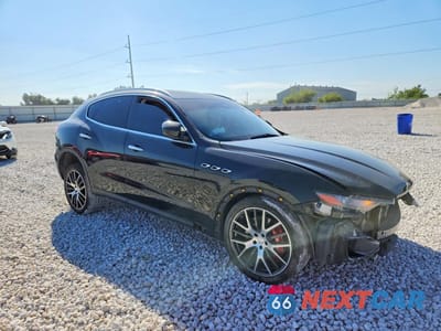 Czwarte zdjęcie samochodu z boku: 2017 MASERATI LEVANTE S VIN:ZN661YUA1HX210858 - miniatura