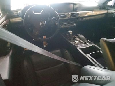 Zdjęcie 8 z 12 samochodu: 2013 LEXUS LS 460 VIN:JTHCL5EF3D5019258 - miniatura