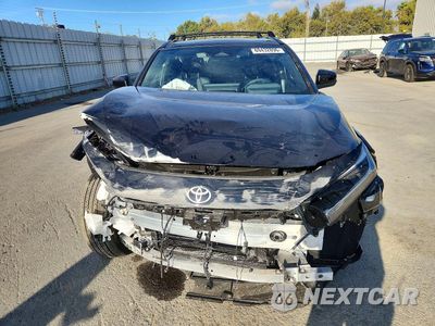 Piąte zdjęcie samochodu w środku: 2026 TOYOTA BZ XLE PLUS VIN:JTMBCAEB7TA012306 - miniatura