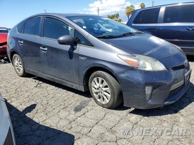 Czwarte zdjęcie samochodu z boku: 2014 TOYOTA PRIUS PLUG-IN HYBRID ADVANCED VIN:JTDKN3DPXE3055516 - miniatura