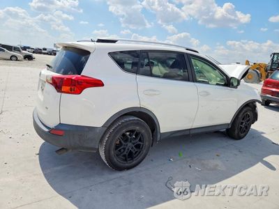 Trzecie zdjęcie samochodu z tyłu: 2015 TOYOTA RAV4 LE VIN:JTMZFREVXFJ040507 - miniatura