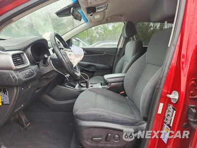 Zdjęcie 7 z 13 samochodu: 2018 KIA SORENTO LX VIN:5XYPGDA3XJG364142 - miniatura