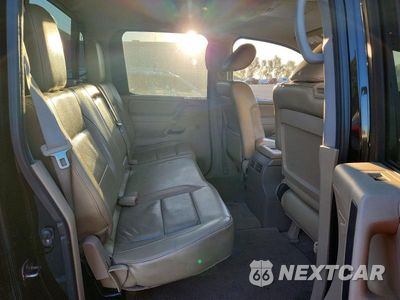 Zdjęcie 10 z 12 samochodu: 2014 NISSAN TITAN SV VIN:1N6AA0EC8EN508602 - miniatura
