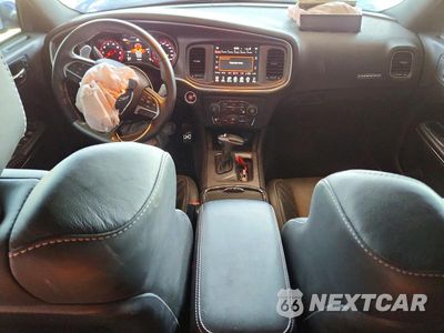 Zdjęcie 8 z 13 samochodu: 2016 DODGE CHARGER SRT HELLCAT VIN:2C3CDXL92GH203289 - miniatura