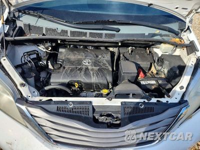 Zdjęcie 12 z 13 samochodu: 2011 TOYOTA SIENNA XLE 8-PASSENGER VIN:5TDYK3DC0BS001815 - miniatura