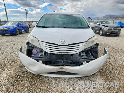 Piąte zdjęcie samochodu w środku: 2015 TOYOTA SIENNA LE VIN:5TDKK3DC3FS621229 - miniatura