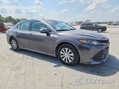 Czwarte zdjęcie samochodu z boku: 2020 TOYOTA CAMRY LE VIN:4T1C31AK2LU519652 - miniatura
