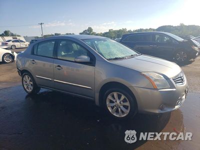 Czwarte zdjęcie samochodu z boku: 2012 NISSAN SENTRA 2.0 VIN:3N1AB6AP5CL680839 - miniatura