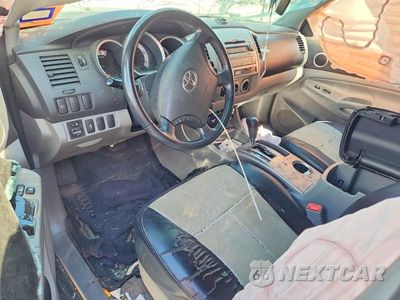 Zdjęcie 8 z 12 samochodu: 2011 TOYOTA TACOMA DOUBLE CAB PRERUNNER LONG BED VIN:3TMKU4HN6BM030625 - miniatura