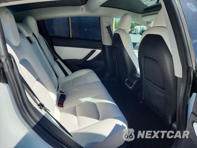 Zdjęcie 10 z 12 samochodu: 2018 TESLA MODEL 3 VIN:5YJ3E1EB8JF122493 - miniatura