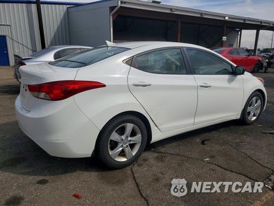 Trzecie zdjęcie samochodu z tyłu: 2013 HYUNDAI ELANTRA GLS VIN:5NPDH4AE5DH205592 - miniatura