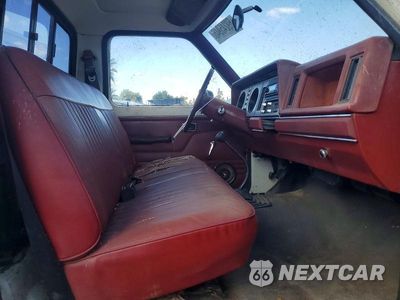 Zdjęcie 10 z 12 samochodu: 1984 FORD RANGER VIN:1FTBR10AXEUD44870 - miniatura