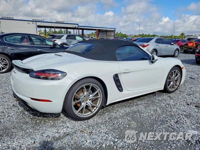 Trzecie zdjęcie samochodu z tyłu: 2017 PORSCHE BOXSTER VIN:WP0CA2A83HS221974 - miniatura