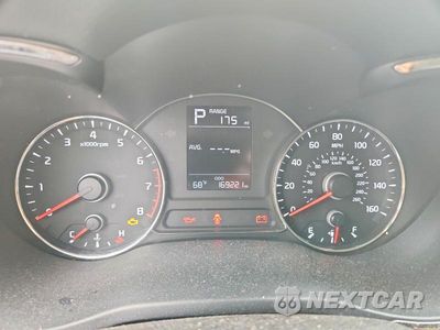 Zdjęcie 9 z 12 samochodu: 2017 KIA FORTE LX VIN:3KPFK4A75HE030167 - miniatura