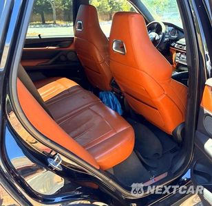 Zdjęcie 7 z 12 samochodu: 2016 BMW X5 M VIN:5YMKT6C59G0R78234 - miniatura