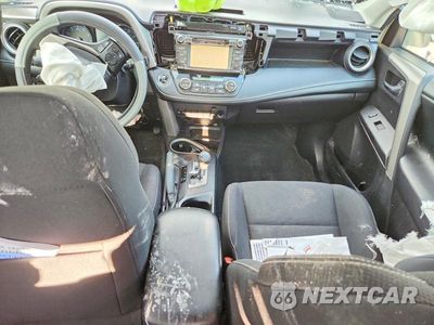 Zdjęcie 8 z 13 samochodu: 2018 TOYOTA RAV4 XLE VIN:2T3RFREV1JW739650 - miniatura