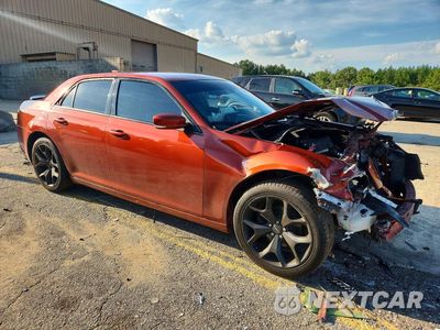 Czwarte zdjęcie samochodu z boku: 2021 CHRYSLER 300 S VIN:2C3CCABG0MH545934 - miniatura