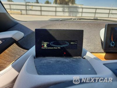Zdjęcie 9 z 12 samochodu: 2016 BMW I3 REX VIN:WBY1Z4C52GV506238 - miniatura