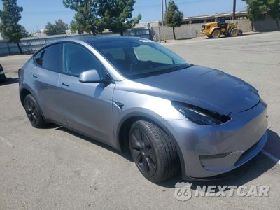 Czwarte zdjęcie samochodu z boku: 2025 TESLA MODEL Y VIN:7SAYGDEDXSF315929 - miniatura