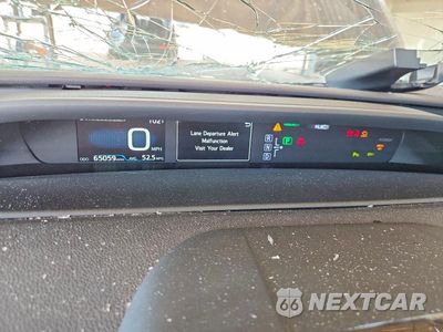 Zdjęcie 9 z 13 samochodu: 2018 TOYOTA PRIUS FOUR VIN:JTDKARFU1J3545094 - miniatura