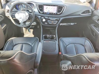 Zdjęcie 8 z 13 samochodu: 2025 CHRYSLER PACIFICA LIMITED VIN:2C4RC1GG6SR520395 - miniatura